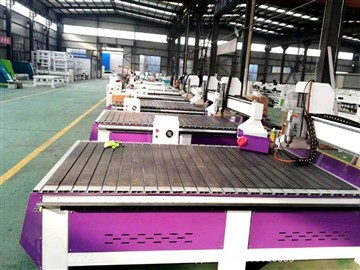 Masa de router CNC din lemn la preț accesibil din Africa de Sud a fost gata. ...